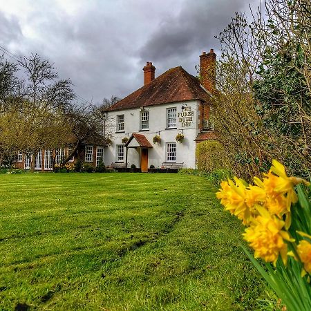 The Furze Bush Inn Newbury  Exterior foto